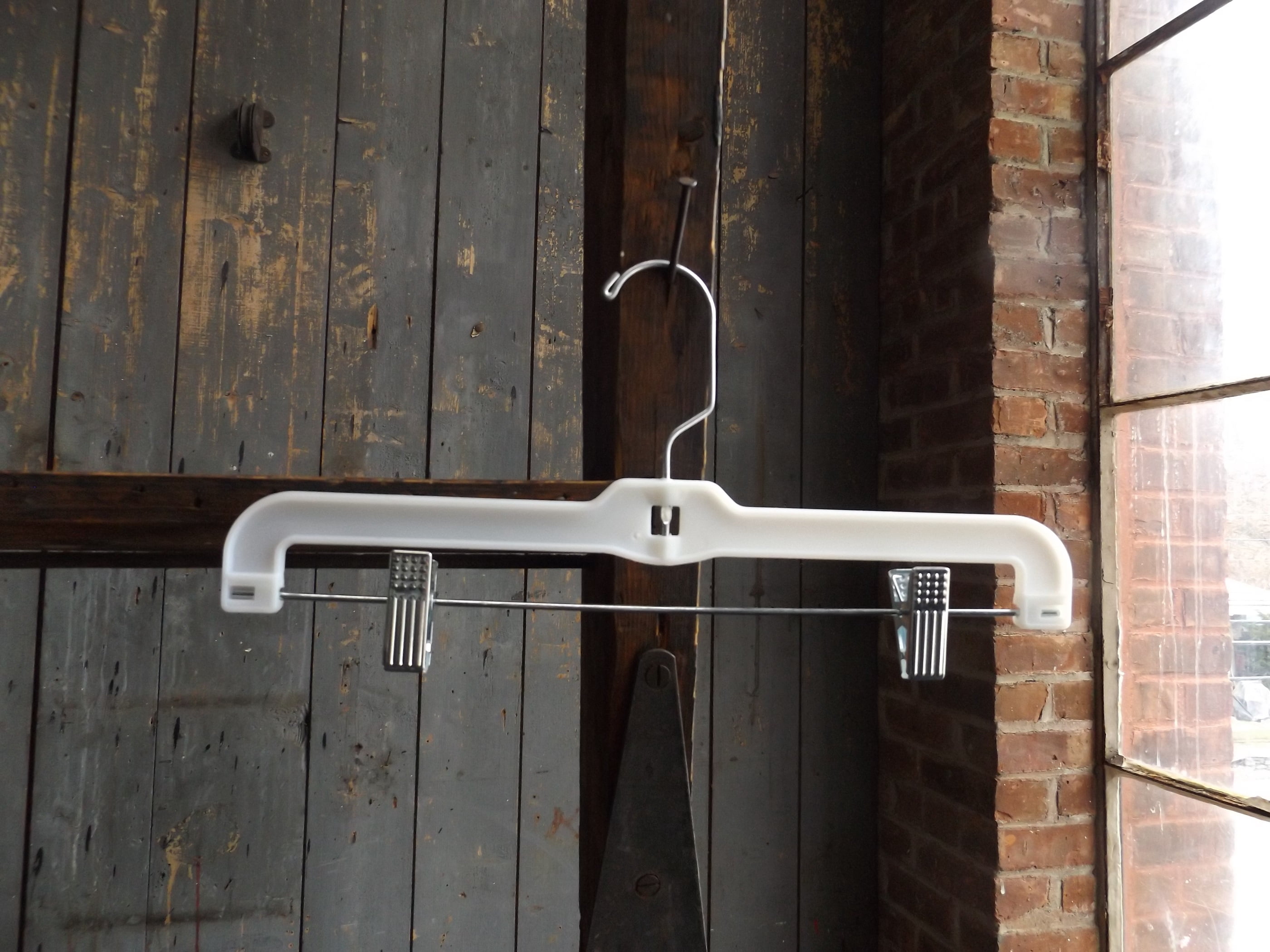 NAHANCO #1600RCLH 14" White Heavy Weight Plastic Skirt/Pant Hangers with Chrome Clips (Pack of 100)