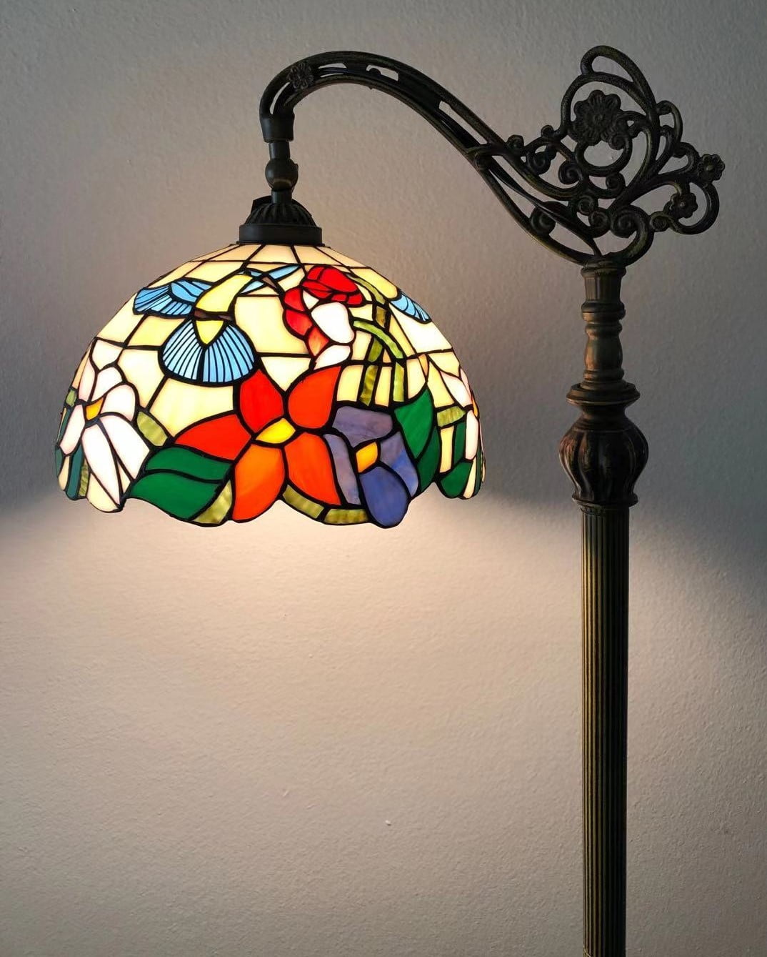 Tiffany Floor Lamp Stained Glass Hummingbird Flowers LED bulb included Gooseneck Adjustable Corner Standing Reading Light for Living Room Bedroom 20"W*12"D*63"H
