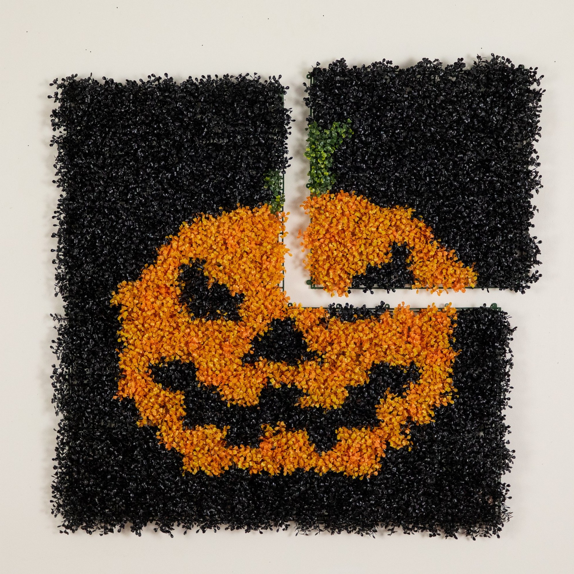 40in. x 40in. UV Resistant Artificial Halloween Boxwood Jack-o'-Lantern Wall Decor Mat (Indoor/Outdoor)