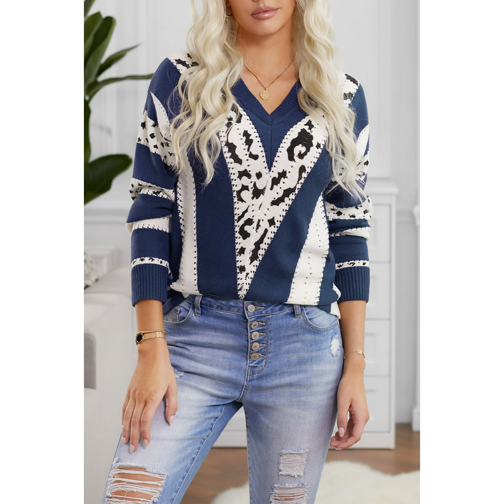 Chicfine Women s Blue Animal Print Accent V Neck Sweater Blue