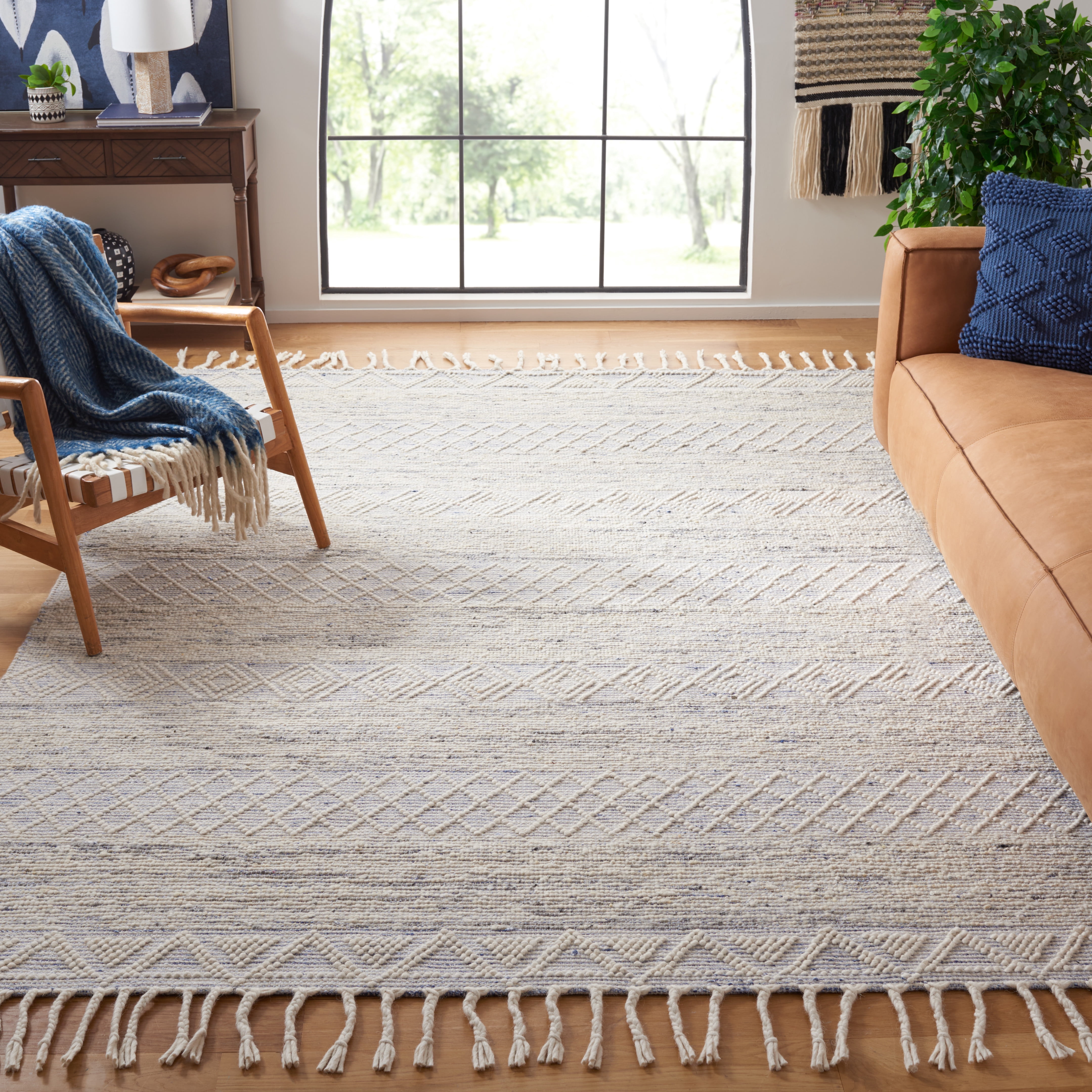 SAFAVIEH Natura Roza Southwestern Area Rug, Ivory/Blue, 8' x 10'