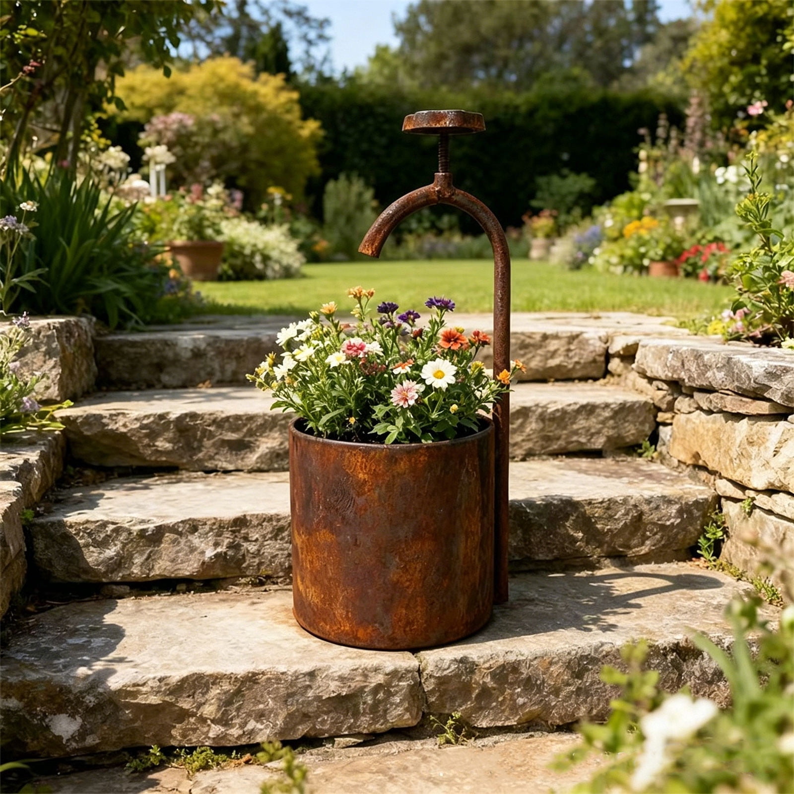 Vintage Iron Watering Can Planter Distressed Rust Finish Metal Flower Pot Garden Decor Wall Mount Tabletop Container for Indoor Outdoor