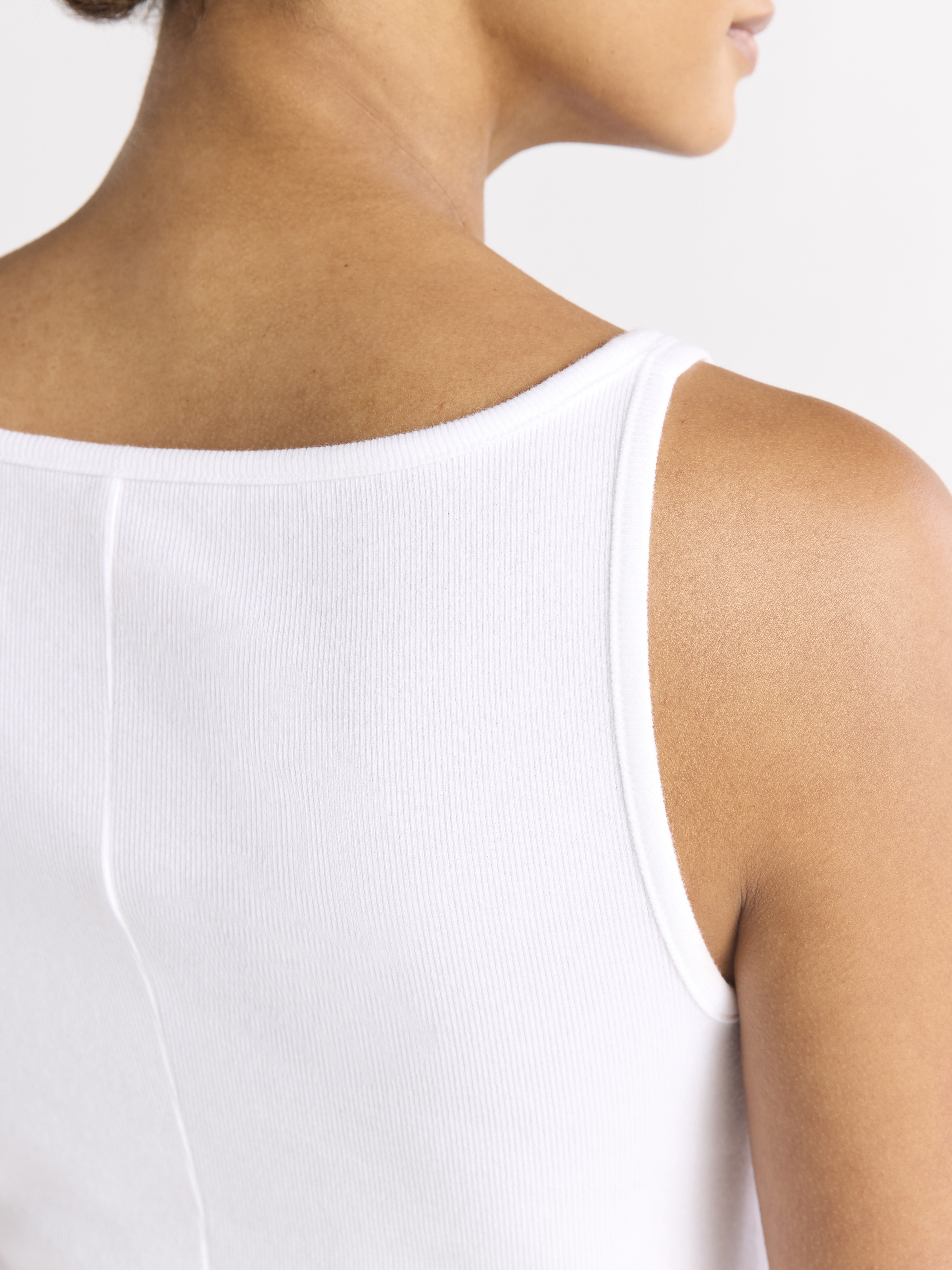 Free Assembly Women's Scoop Neck Tank Top, Sizes XS-XXL