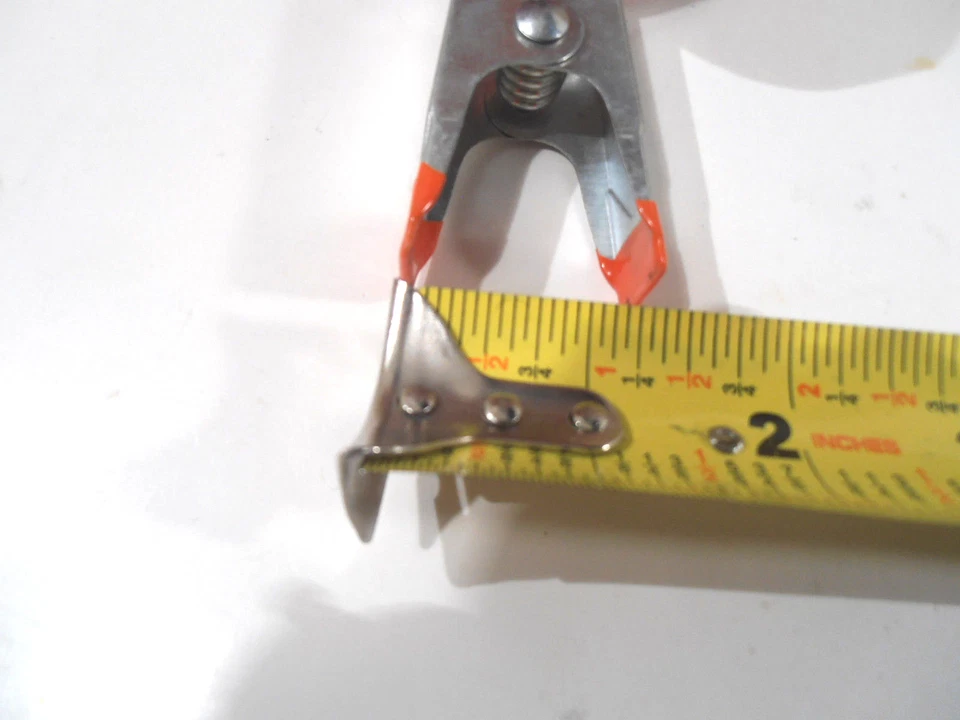 CIRCLE- Spring Clamps Lot Of 14 Pc. Assorted Metal 2-6 Inch,4-4 Inch,8-2 Inch