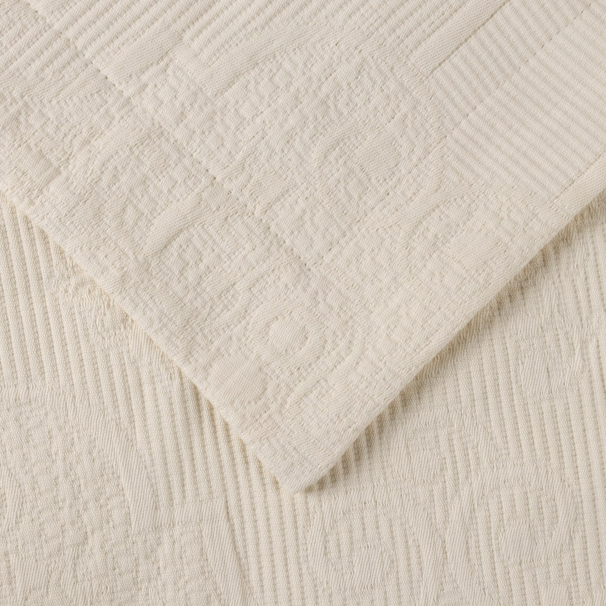 Superior 2-Piece Florin Cotton Matelasse Ivory Bedspread Set, Twin