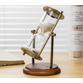 thumbnail image 4 of Reloj de arena vintage de 15 minutos, reloj de arena giratorio de 360 °, vidrio de latón de 15 minutos para el hogar, escritorio, oficina, decoración de bodas Adepaton ZJWJ296, 4 of 4