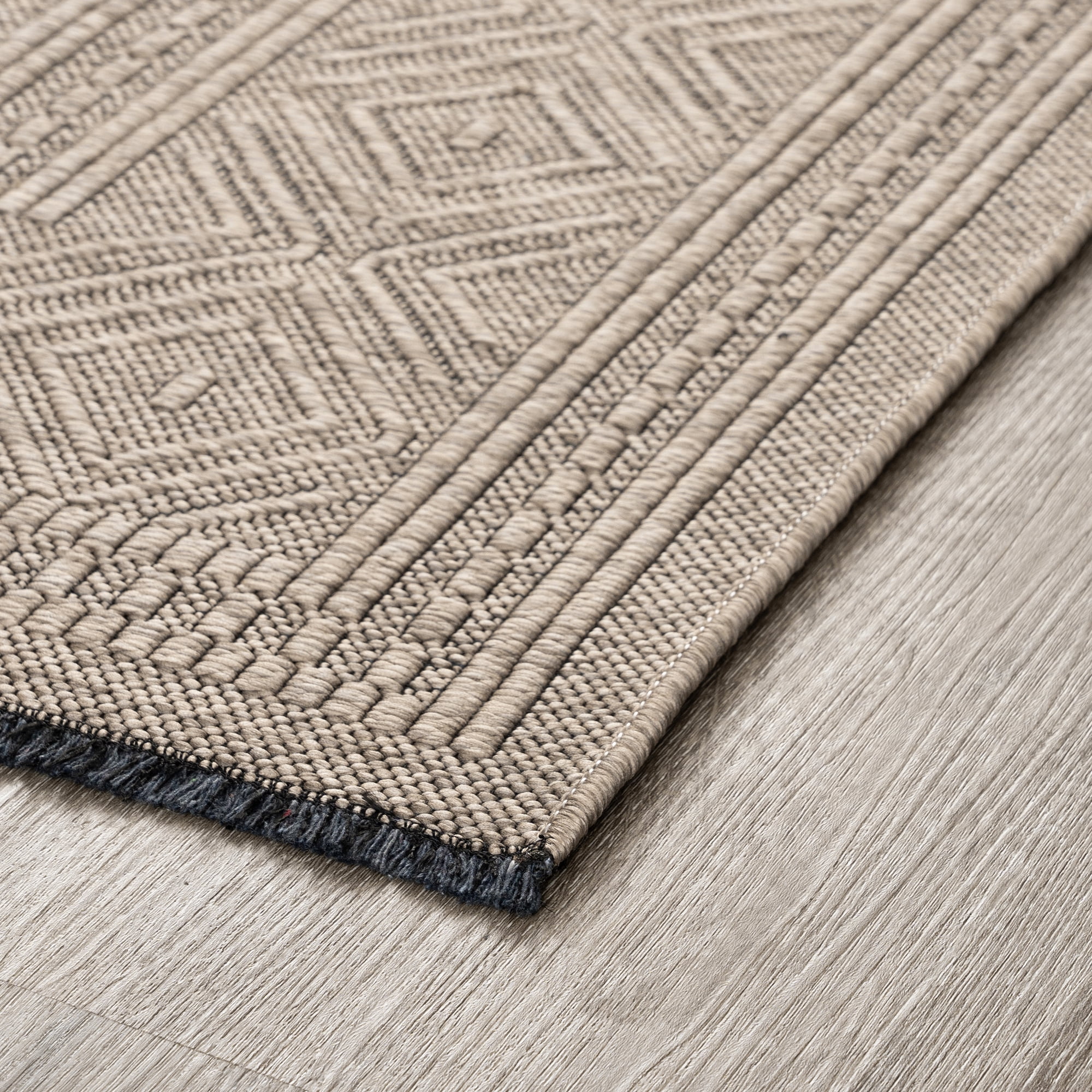 Alma Transitional 5' x 7' Brown and Coffee, Machine Washable Polyester & Cotton Indoor Area Rug