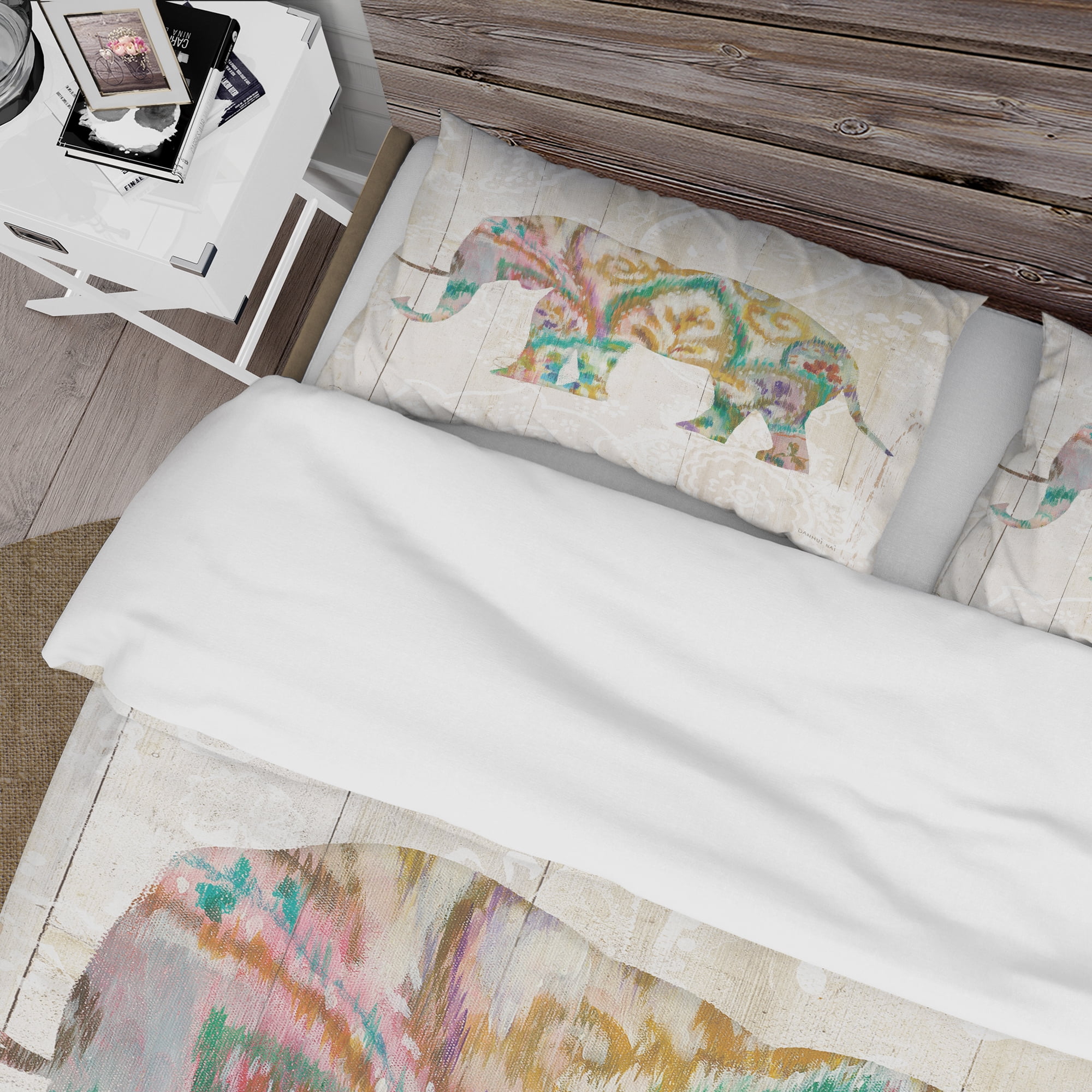 Designart 'Boho Paisley Elephant II vII' Traditional Duvet Cover Set