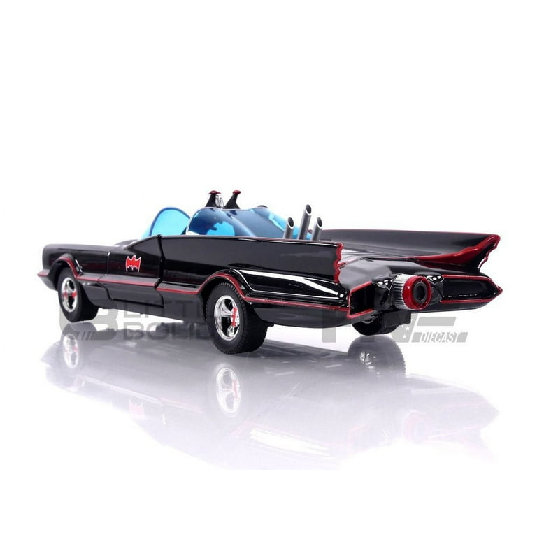 New Batmobile 1:18 scale model shows off more details of the car