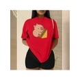 thumbnail image 1 of Playera Blusa De Capybara Comiendo Sandwich Ropa Divertida Para Mujer Capibara Color Rojo Talla Mediana Marca Emil SaEs, 1 of 4
