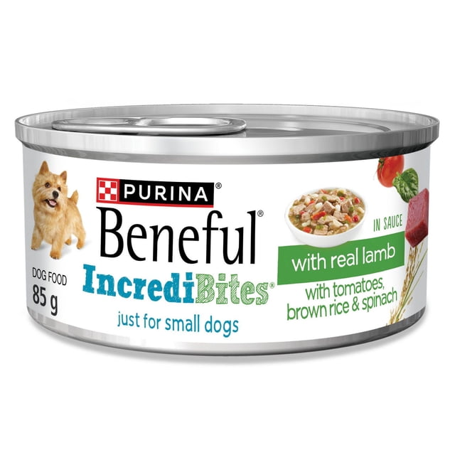 Beneful IncrediBites with Real Lamb in Sauce, Wet Dog Food 85 g can for small dogs featuring a white label with Purina logo, a small dog image, and text highlighting real lamb, tomatoes, brown rice, and spinach in a savory sauce, offering balanced nutrition for adult small dogs.