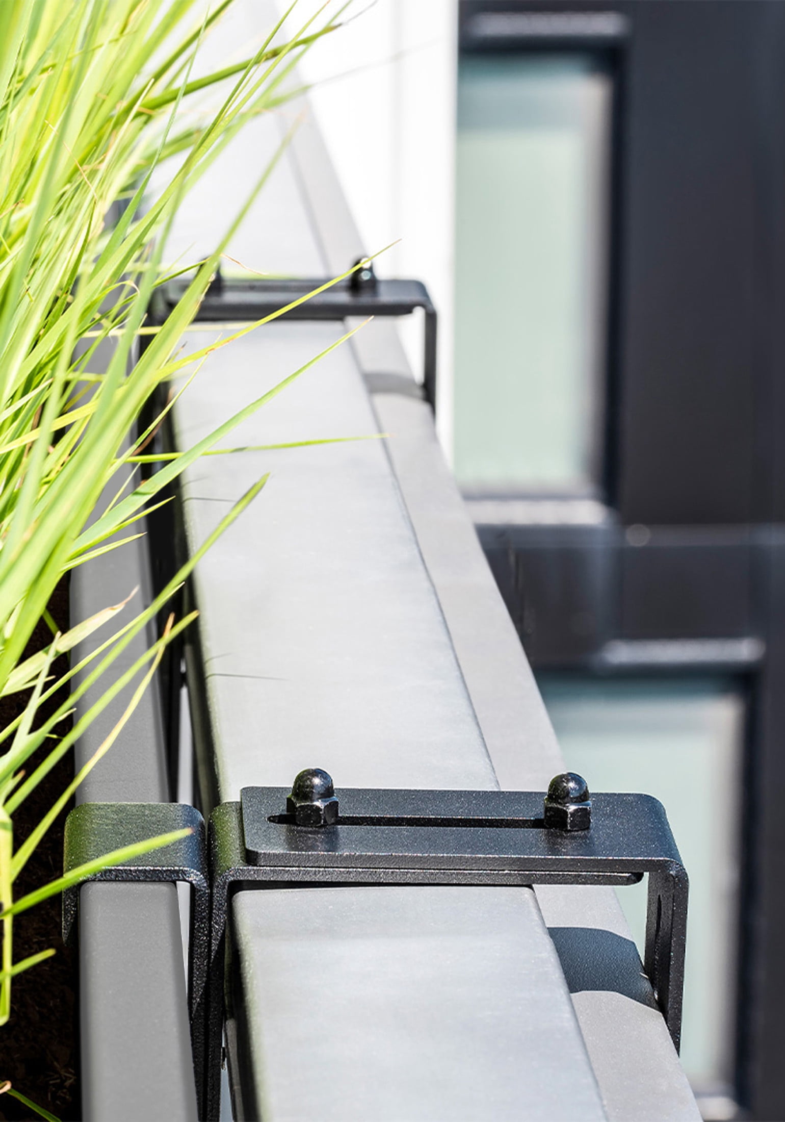 Veradek Block Series Trough 36" Plastic Planter w/ Bracket - Gray