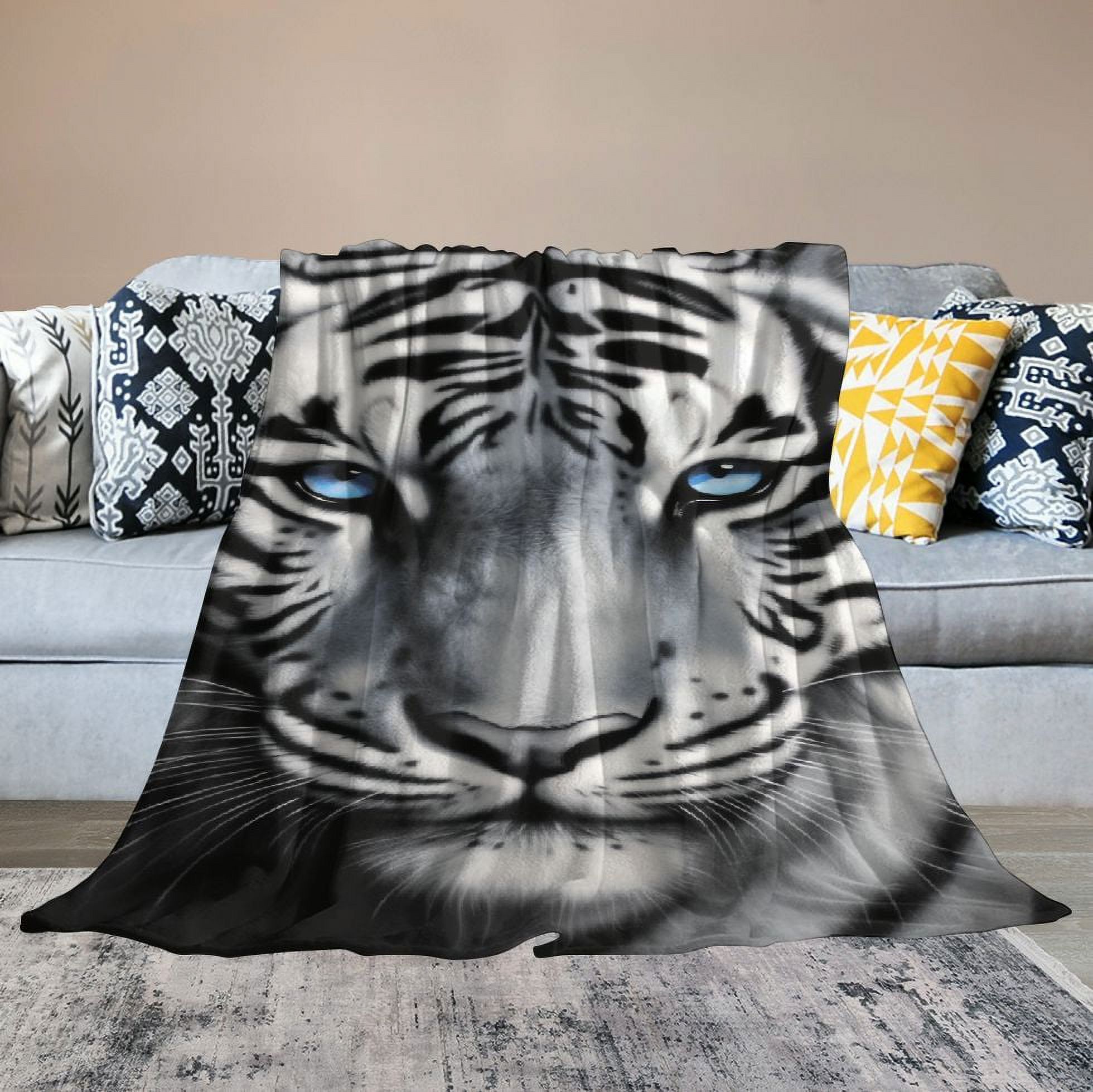 HENGT White Tiger Blanket Lightweight Flannel Fuzzy Blanket Aesthetic Cozy Soft and Warm All Seasons Cool Plush Blanket for Couch Bed Sofa Farmhouse Walmart