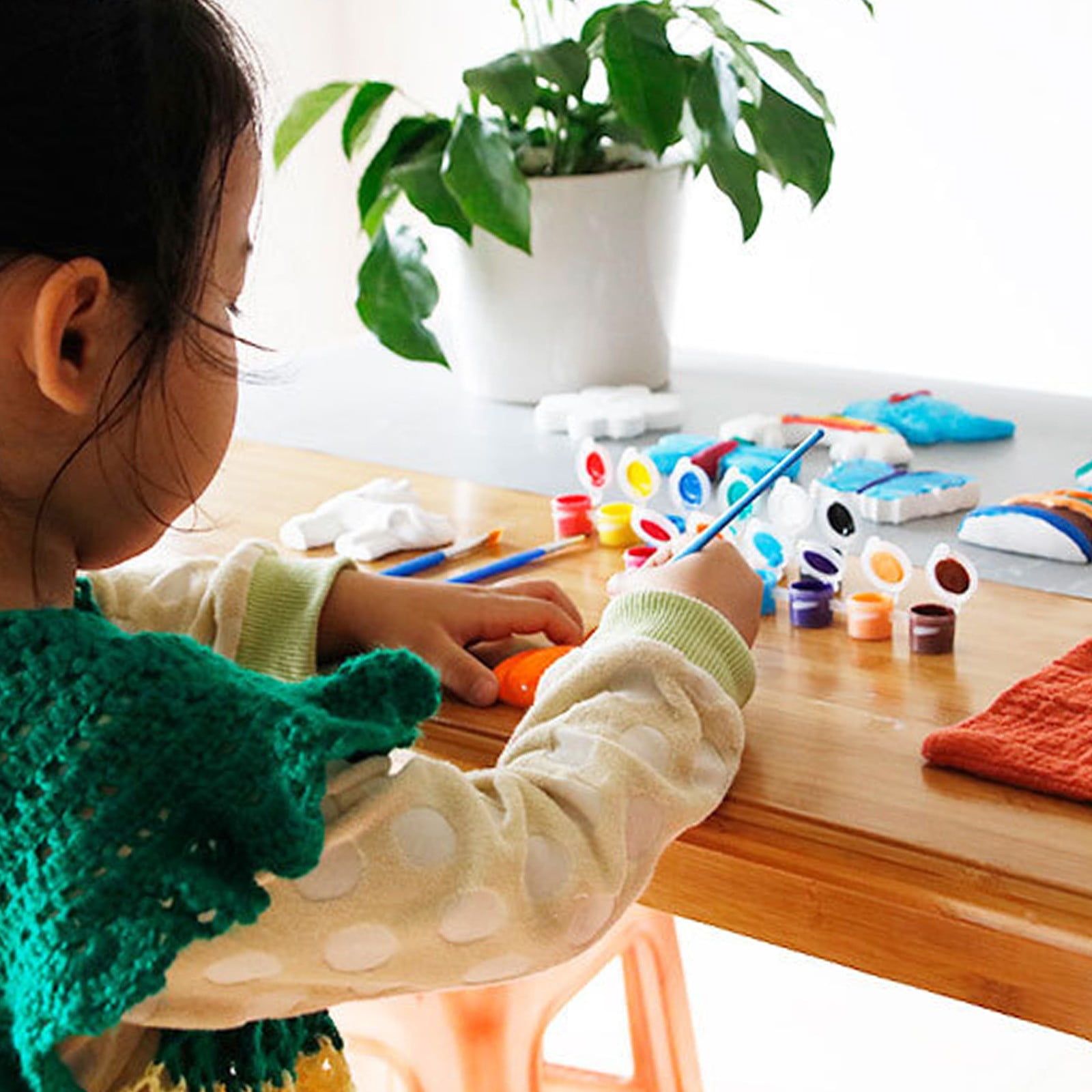 Matoen 12 Sets Animal Kids Arts and Crafts Set Ceramic Painting Kit Unpainted Paintable Ceramics with 12 Pigments 2 Brushes, Paint Your Own DIY Ceramic Figurines for Toddler Boys Girls