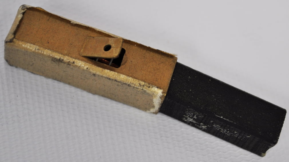 Singer Upright Vacuum Cleaner Late Motor Carbon Brush 643888901