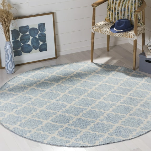 SAFAVIEH Montauk Crispian Geometric Quatrefoils Cotton Area Rug, Light Blue/Ivory, 6' x 6' Round