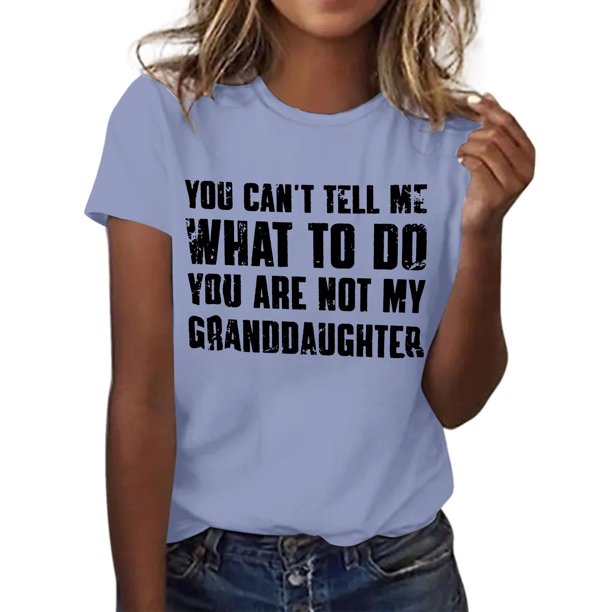 Camiseta de manga corta con cuello redondo y estampado de letras en color liso para mujer - Diseño familiar y divertido, corte clásico ligero