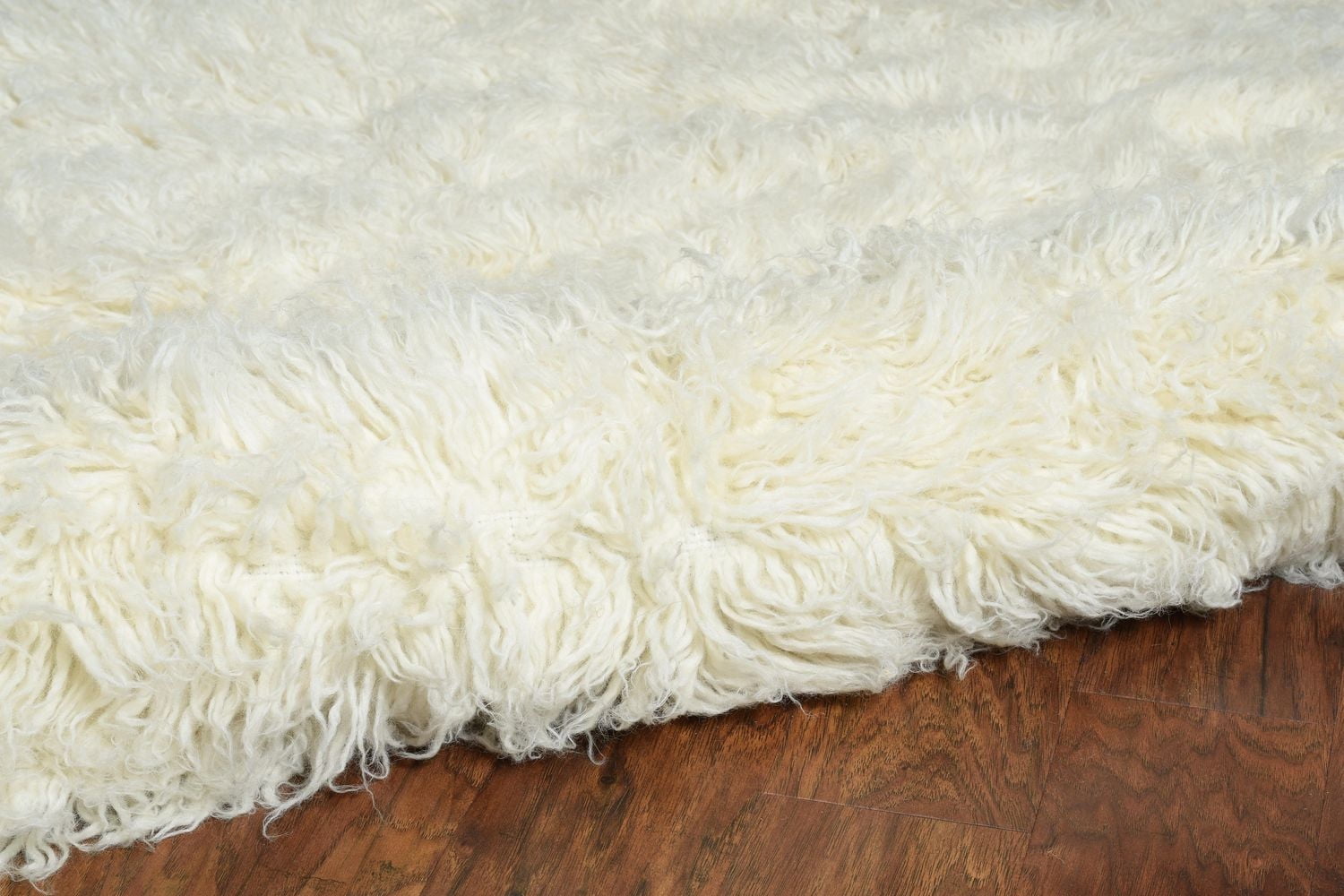 New Flokati 1400gr 8' x 10' Area Rug, Natural