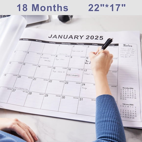 Calendario de escritorio FZD 2025-2026 de 22 x 17 cm con funda de plástico