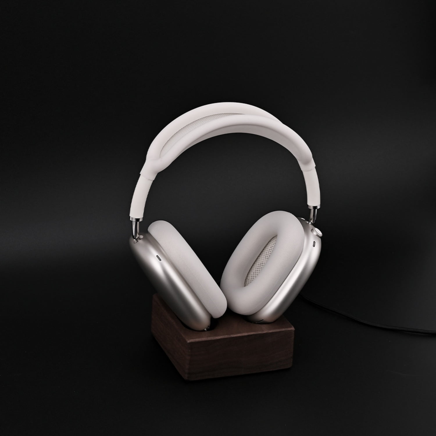 Magnetic Wireless Charging Dock for AirPods Max, Charging Stand with Sleep Mode Headphone Holder