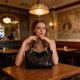 thumbnail image 5 of Bolso de hombro con lentejuelas Tote de gran capacidad - Bolso de cadena para desplazamientos de moda, estilo coreano, bolso portátil para viajes casuales y portátiles, diseño plisado suave, 5 of 6