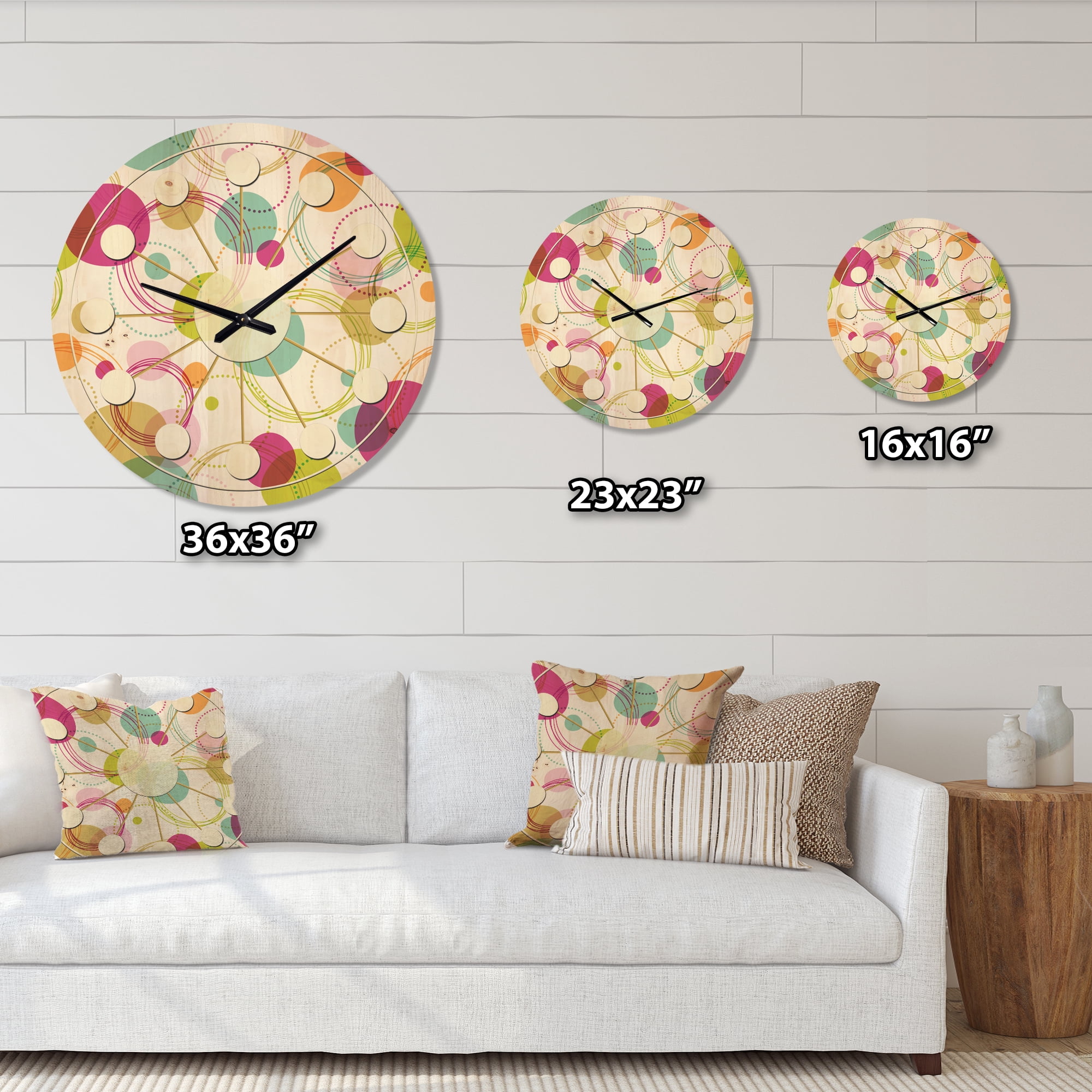 Designart 'Circular Design Retro Pattern II' Mid-Century Modern Wood Wall Clock
