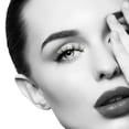thumbnail image 4 of YANY Beauty Perfect Brows Lápiz inclinado con carrete incorporado, 4 of 5