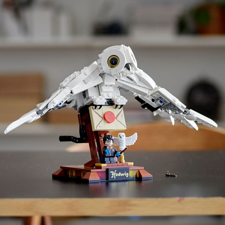 LEGO Harry Potter Hedwig the Owl Figure 75979, Collectible Toy for Fans of  the Harry Potter Movies, Room Décor Model, Birthday Gifts for Kids, Teens,  Girls, and Boys 