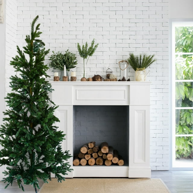 ALEKO CT7FT005 Premium Artificial Spruce Holiday Christmas Tree - 7 Foot
