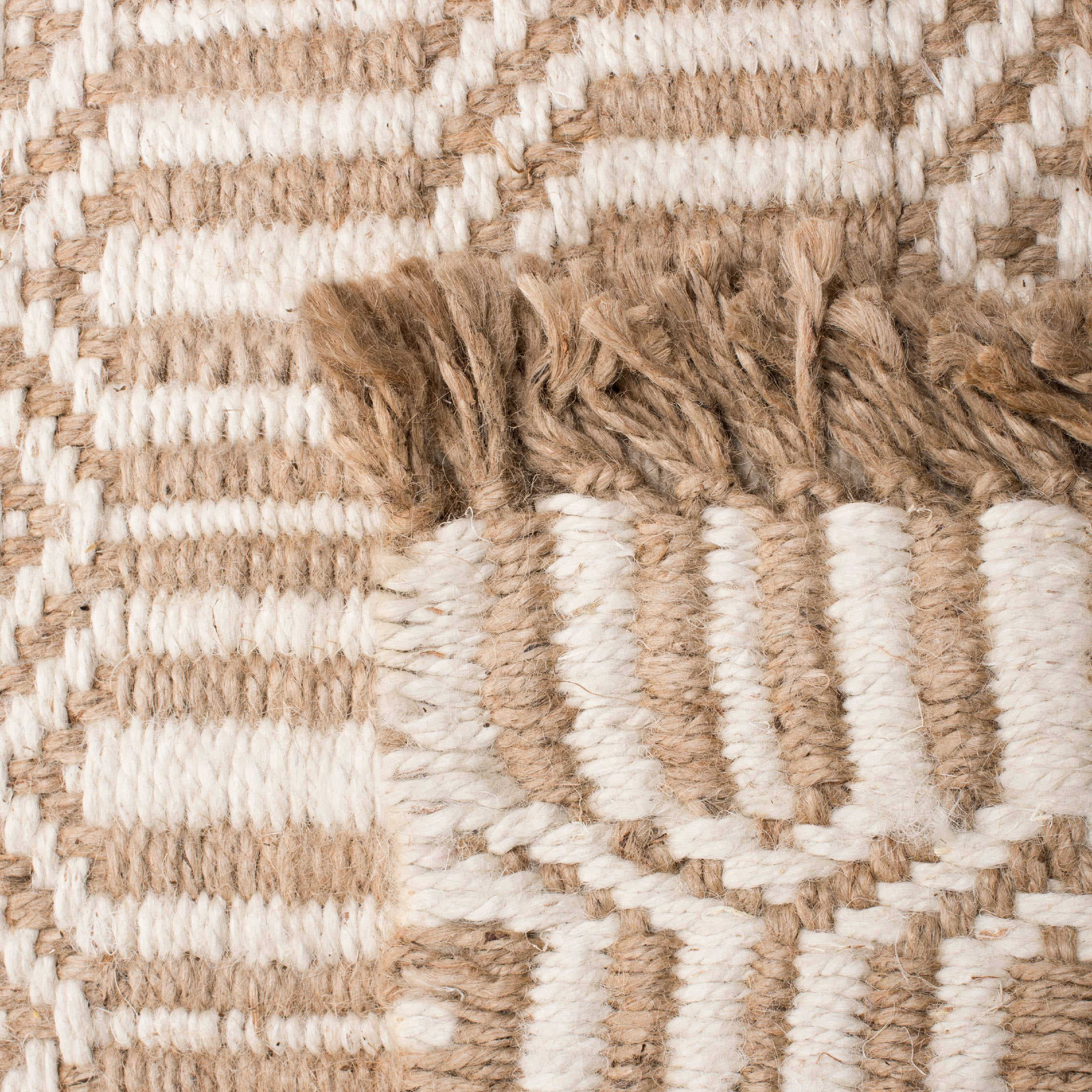 SAFAVIEH Natural Fiber Jakov Geometric Jute Area Rug, Natural/Ivory, 6' x 9'