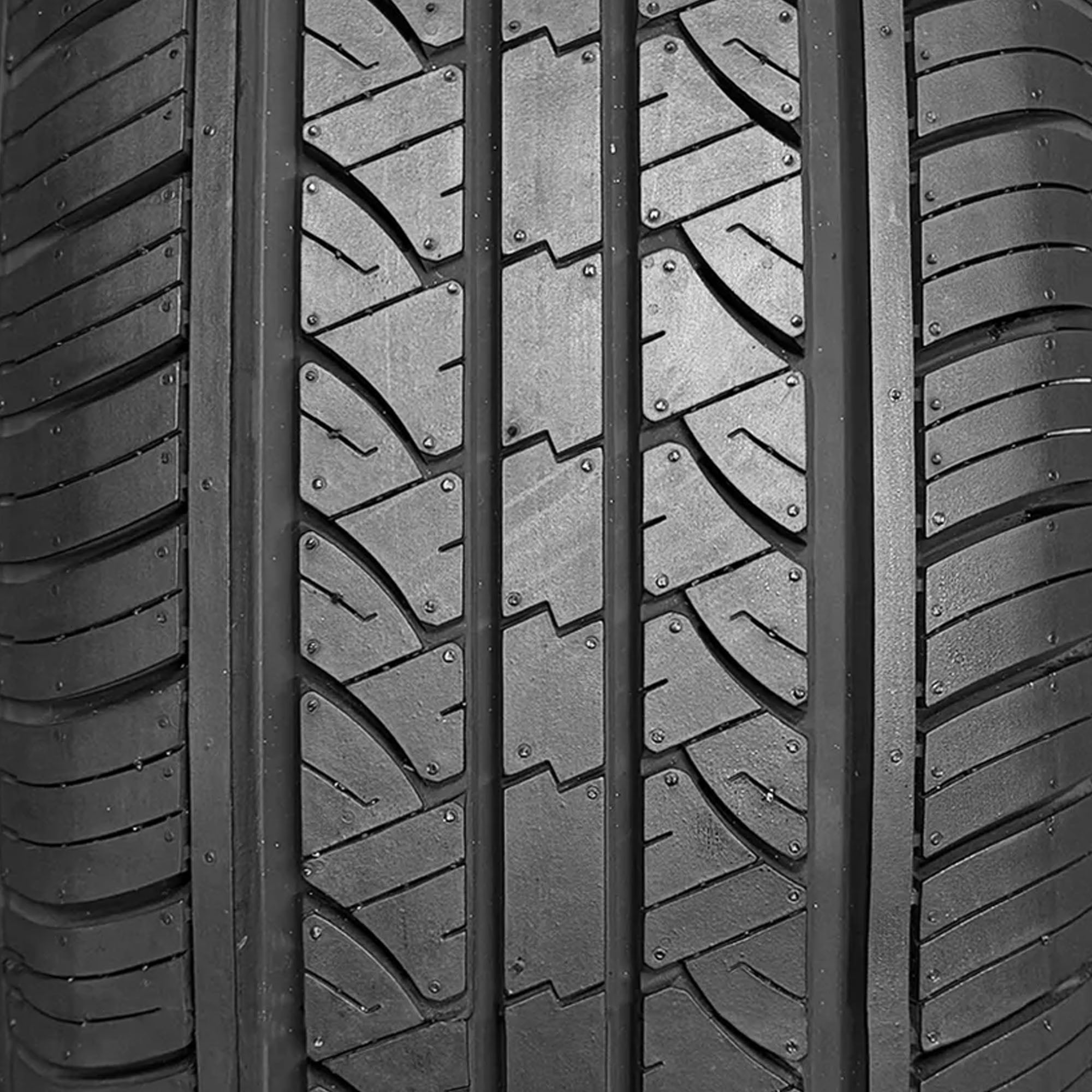 Finalist UN109 All Season 185/65R14 86H Passenger Tire