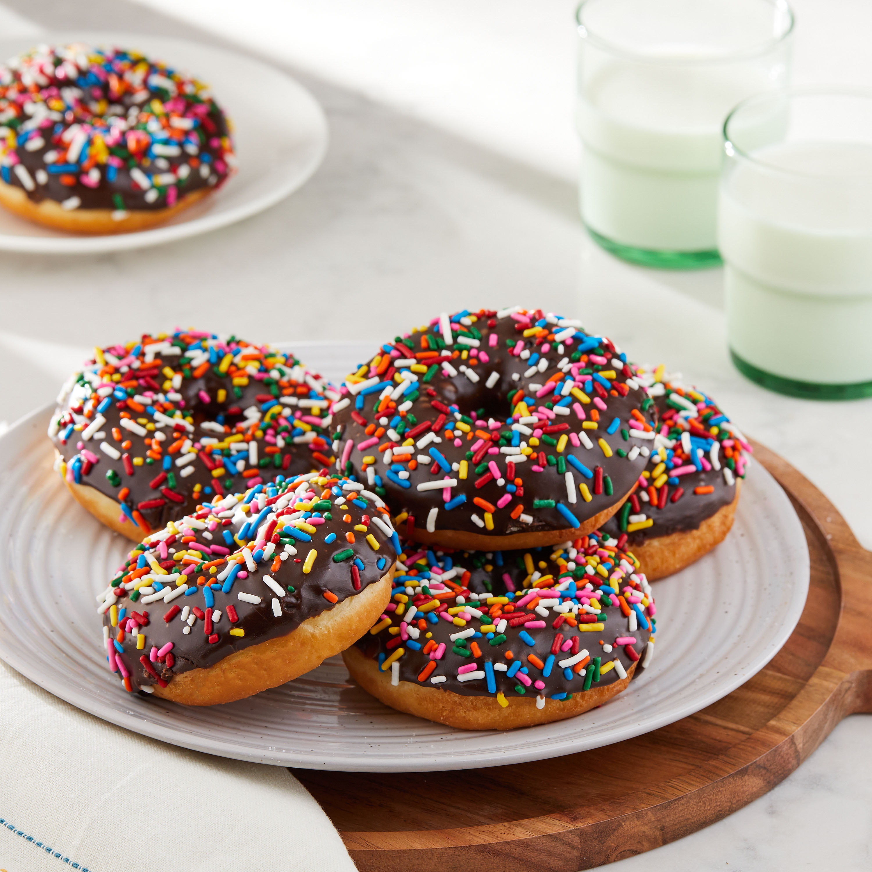 Freshness Guaranteed Whole Chocolate Iced Donuts with Sprinkles, 19 oz, 6 Count