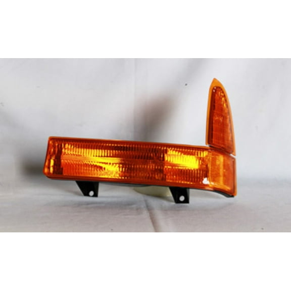 Turn Signal / Parking Light Assembly Fits 2001 Ford Excursion