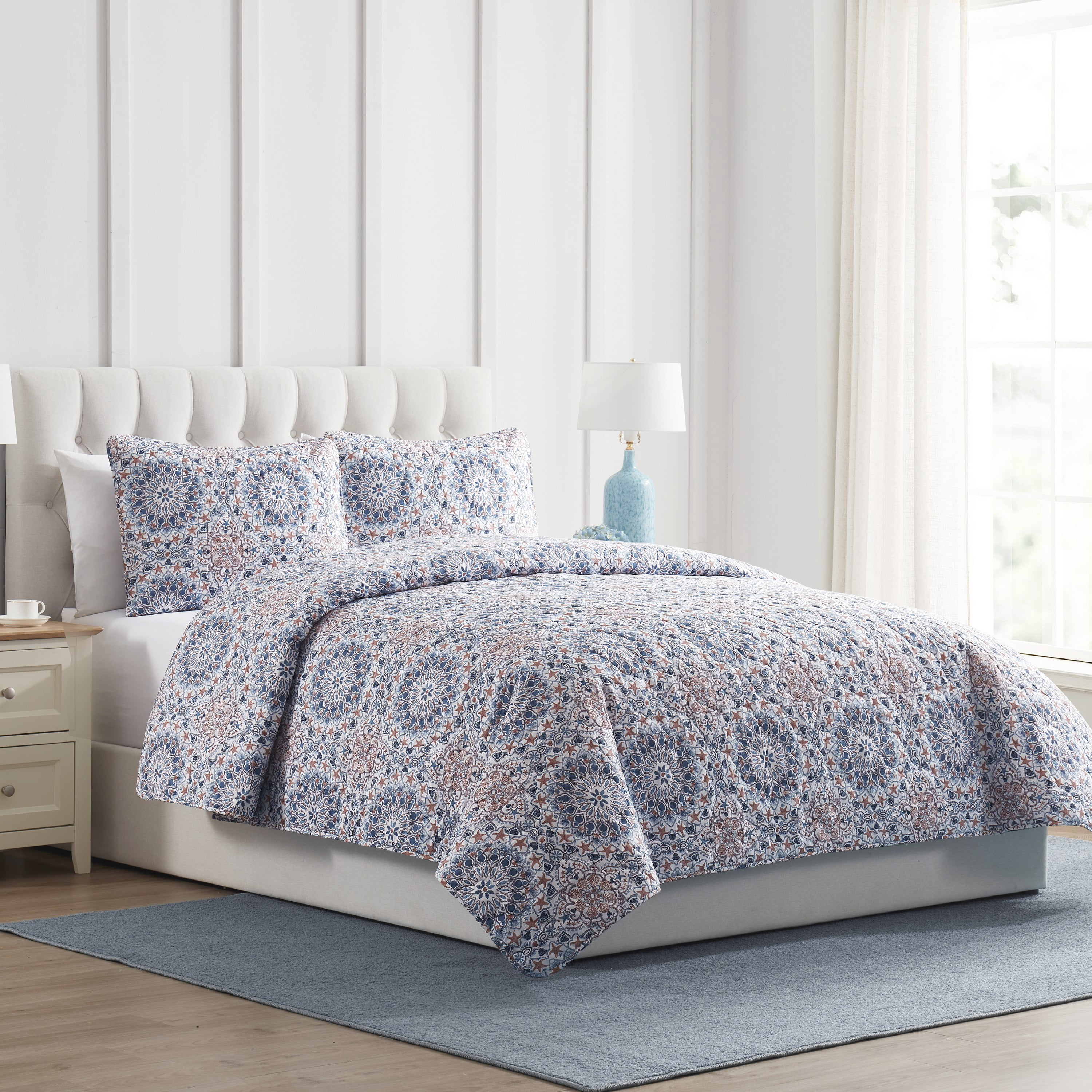 VCNY Home Sea Medallion Coastal 3-Piece Blue/Multicolor Medallion Quilt Set, King, Adult, Unisex