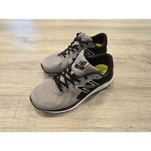 New Balance 790 V6 Running Shoes Mens 12 (4E) Gray Black Athletic Breathable