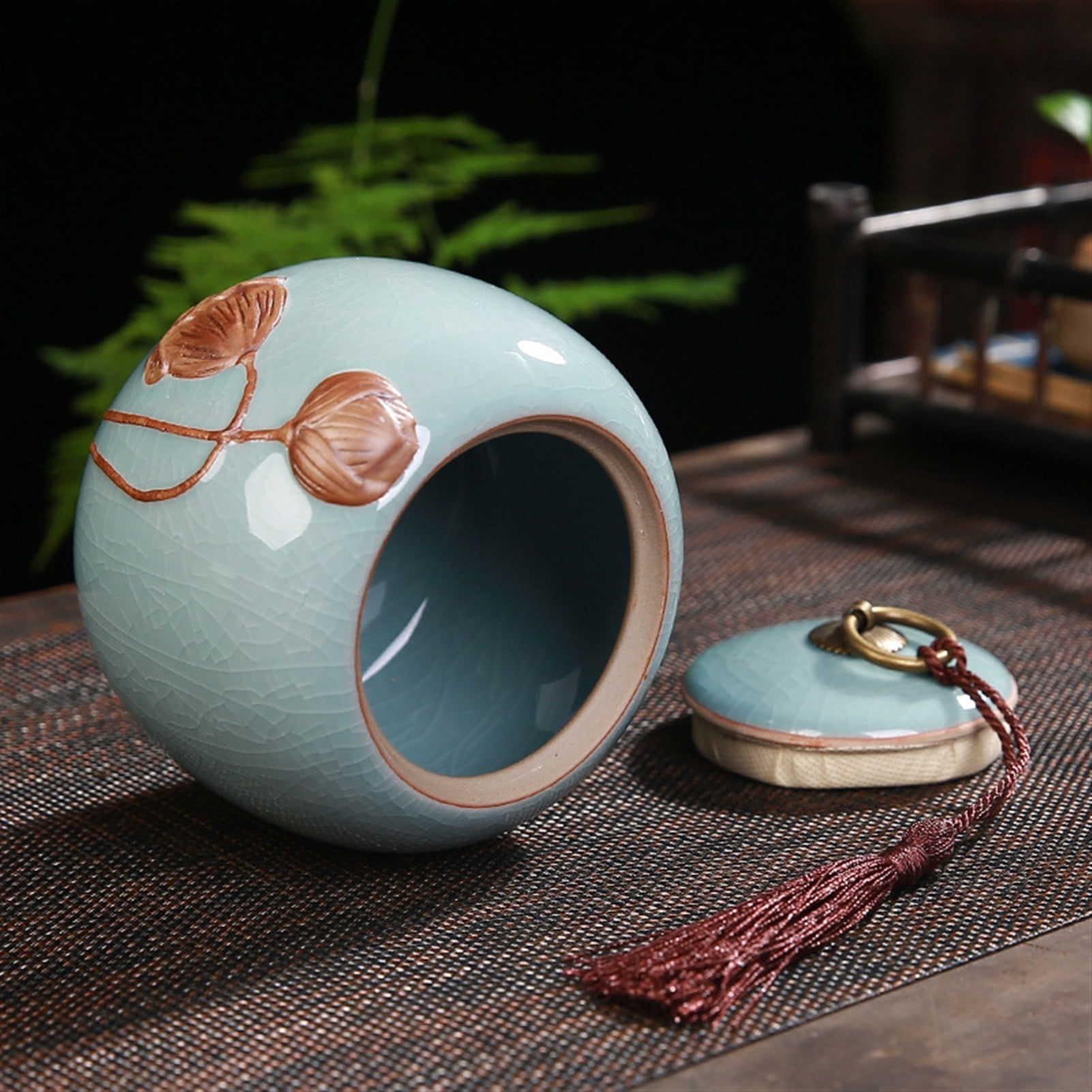 700ml Large Pottery Vintage Lotus Jar Tight Seal Container Ceramics Pot Elegance Leak-Proof Pet Ashes Urn
