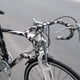 thumbnail image 3 of 2 cintas para manillar de bicicleta de carretera, 2 tapones, color blanco y negro Blanco con Negro, 3 of 9