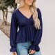 thumbnail image 2 of Top de manga larga con cuello en V, mangas acampanadas, dobladillo con volantes, ajuste holgado, blusa transpirable para mujer para otoño invierno, azul marino XL, 2 of 6
