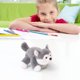 thumbnail image 4 of Muñeca de peluche | Juguete de peluche suave para compañeros, 19 cm | Peluche de alta densidad, lavable, sin pelusa • El relleno engrosado mantiene la forma • Adorno de decoración de escritorio, 4 of 5