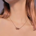 thumbnail image 2 of Collar de círculos entrelazados de oro rosa, cadena de acero de titanio, colgante delicado, longitud ajustable de 19,10 pulgadas, joyería elegante para mujer, 2 of 5