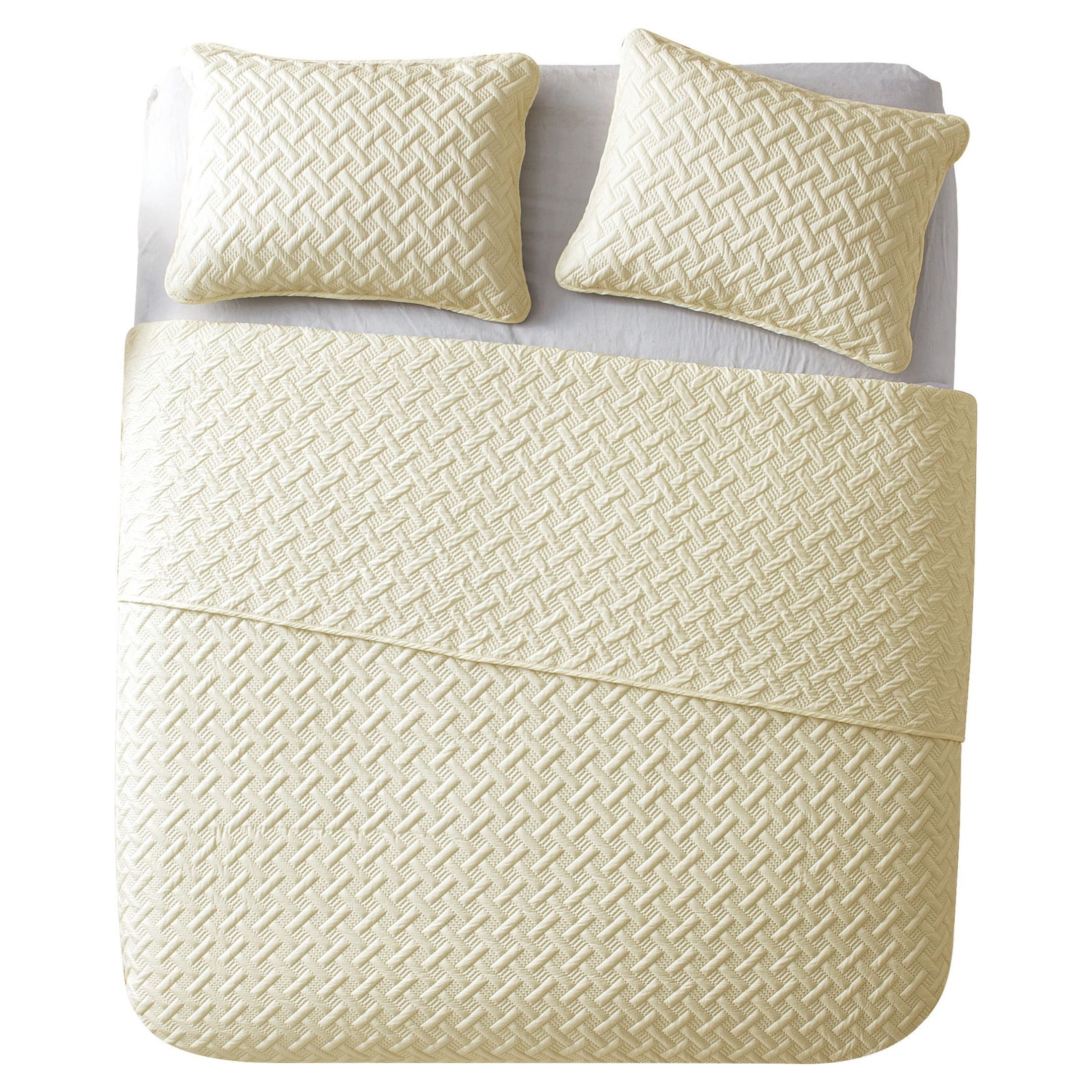 VCNY Home Nina 3-Piece Ivory Geometric Quilt Set, Full/Queen, Adult, Unisex