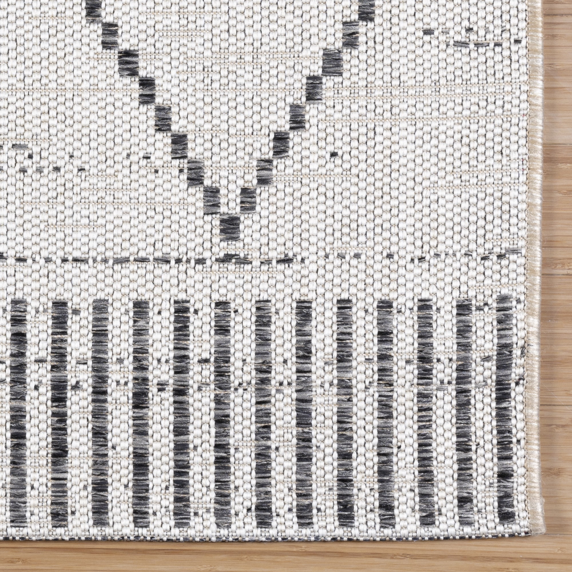 Gertmenian Ringley Parcie Modern/ Contemporary Geometric Ivory Area Rug, 5x7