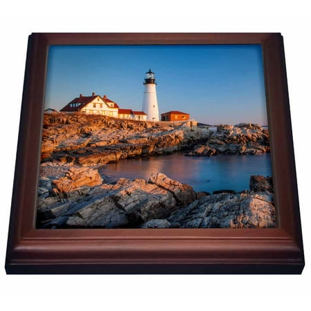 3dRose Winters dawn at Portland Head Lighthouse near Portland, Maine, USA. - Trivet with Ceramic Tile, 8 by