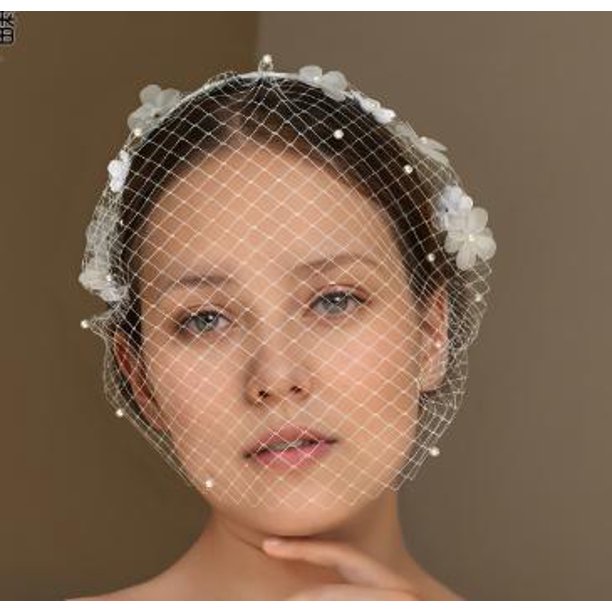 KAKOWELY Diadema de malla con velo para novia con adorno de perlas falsas, estilo años 20, ideal para fiestas de té y cócteles.