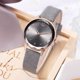 thumbnail image 2 of Reloj de cuarzo informal con correa de PU y esfera redonda para mujer (gris), 2 of 2