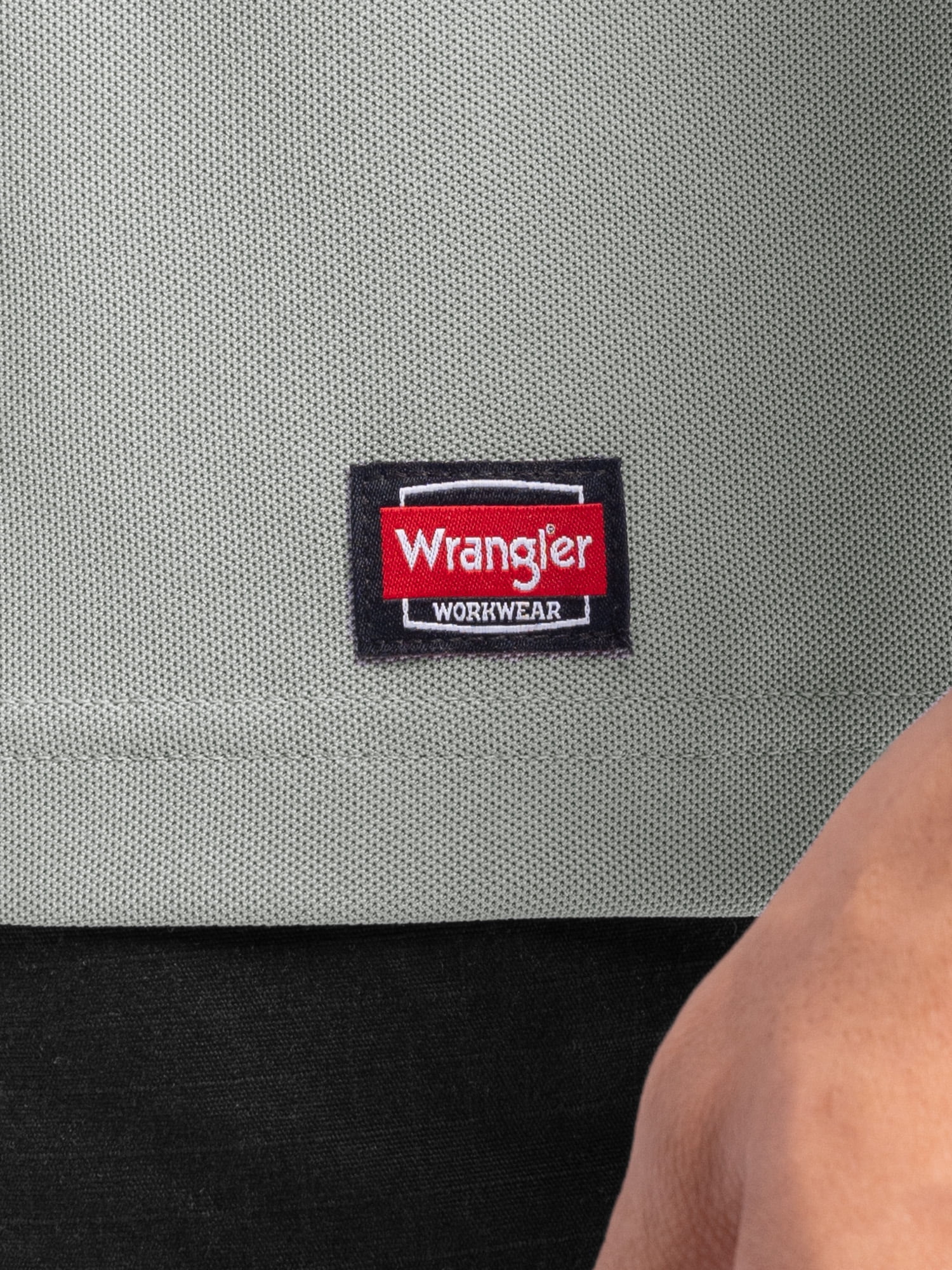 Wrangler Workwear Men's Long Sleeve Sun Protection Work Shirt with Hood, Size S-5XL (Men's & Big Men's)