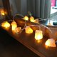 thumbnail image 4 of Cadena de Luces de Sal del Himalaya con Batería, 10 Luces LED de Sal de Cristal Natural, Cadena de Luces Cálidas para Decoración del Hogar en Interiores y Exteriores, 4 of 5