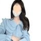 thumbnail image 2 of Top de manga larga NikouMX con volantes y botones cuello de muñeca, 2 of 8