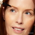 thumbnail image 2 of Laura Geller New York Lápiz Y Gel Para Cejas Resistentes Al Agua Sculpt-N-Stay - Rubio, 2 of 8