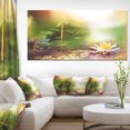 thumbnail image 1 of Fleurs de Lotus sur Fond Vert - Grande Impression sur Toile, 1 of 3